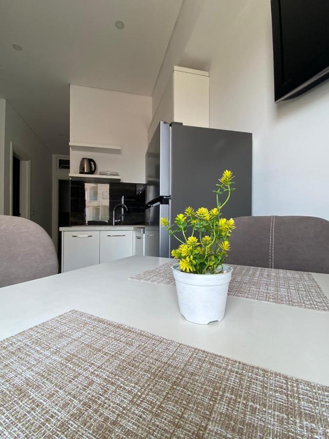 Edina By Hp Hotel Sarande Luaran gambar
