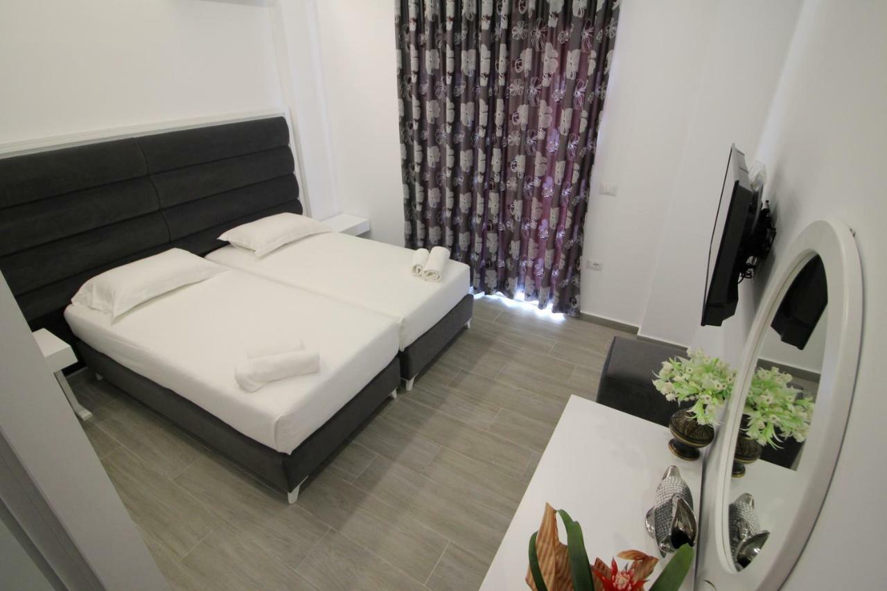 Edina By Hp Hotel Sarande Luaran gambar