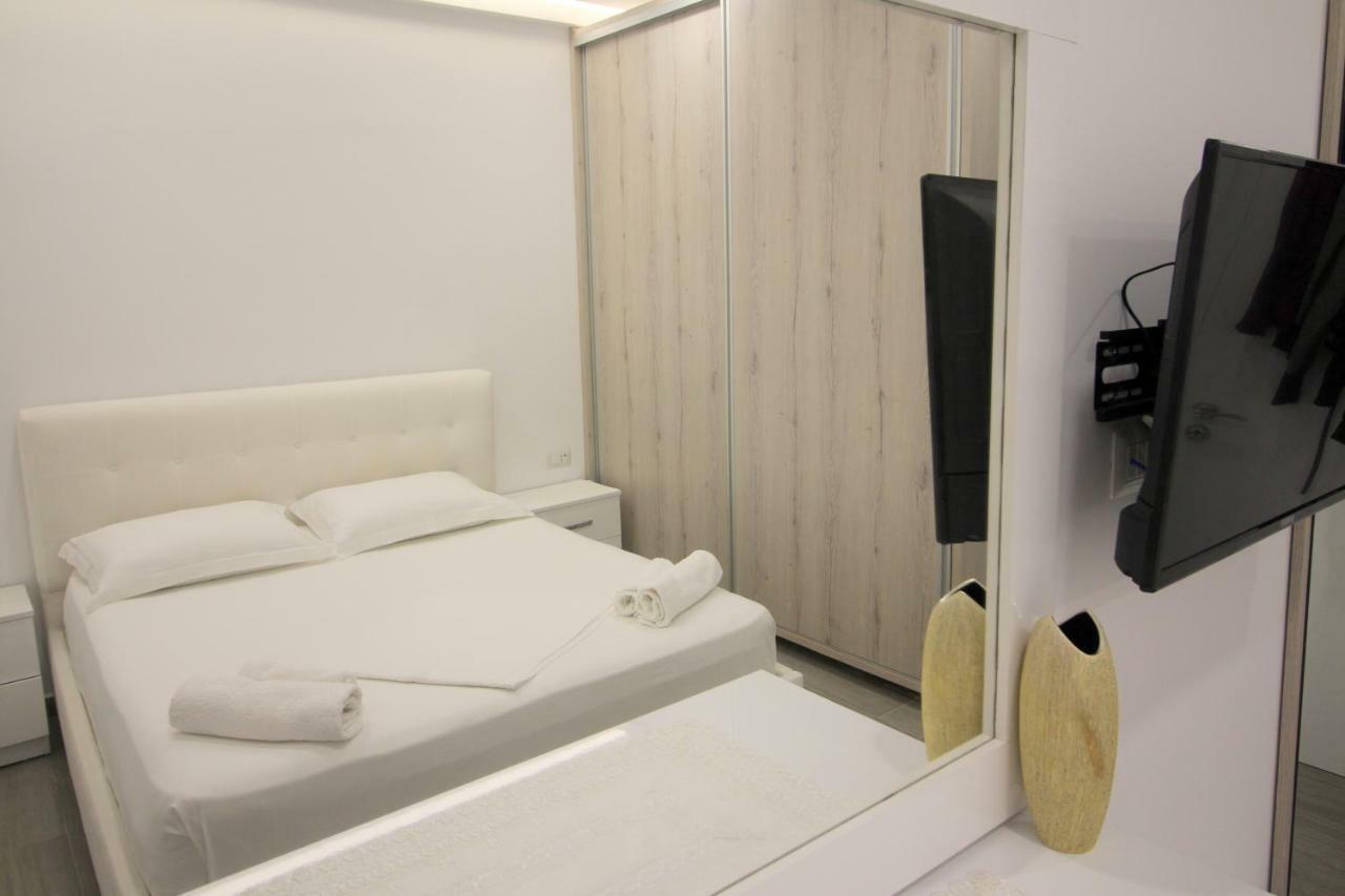 Edina By Hp Hotel Sarande Luaran gambar