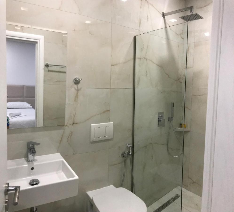 Edina By Hp Hotel Sarande Luaran gambar
