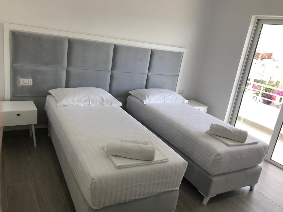 Edina By Hp Hotel Sarande Luaran gambar