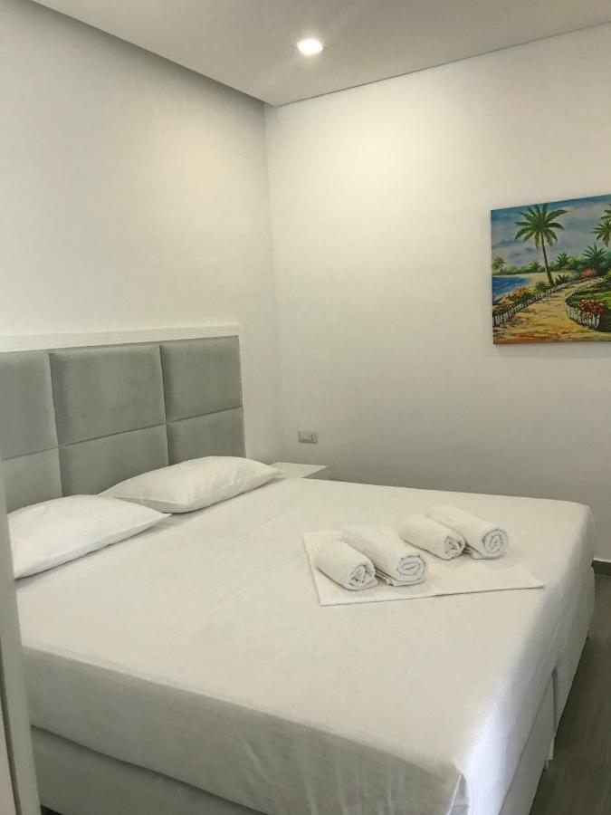 Edina By Hp Hotel Sarande Luaran gambar